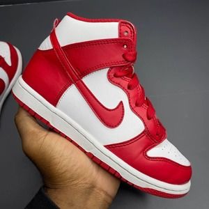 Used Nike Dunk High Kids Size 2Y